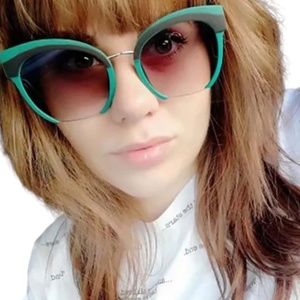 SUN GLASSES SUNGLASSES Green Black Plastic Frame Oversized Shades Beach Summer